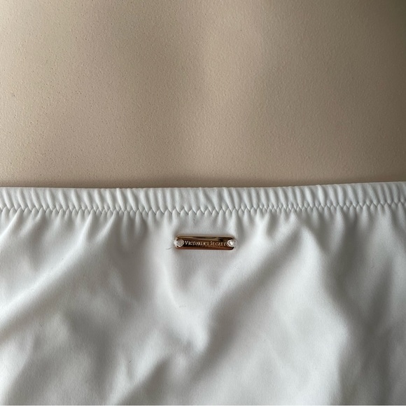 Victorias Secret Cheeky Skimpy Bikini Swim Bottom Solid White NWT Size Large - Picture 5 of 10